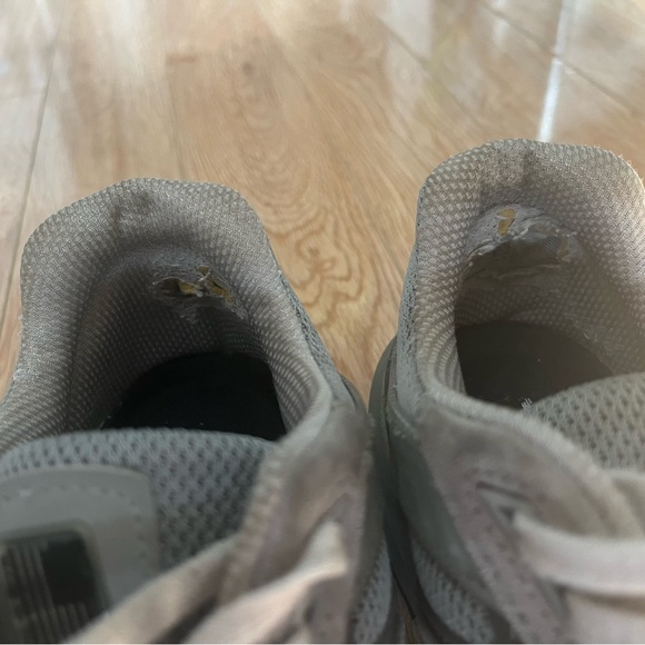 New Balance 990V5 Grey Size 9 W/7.5 M - Picture 3 of 5